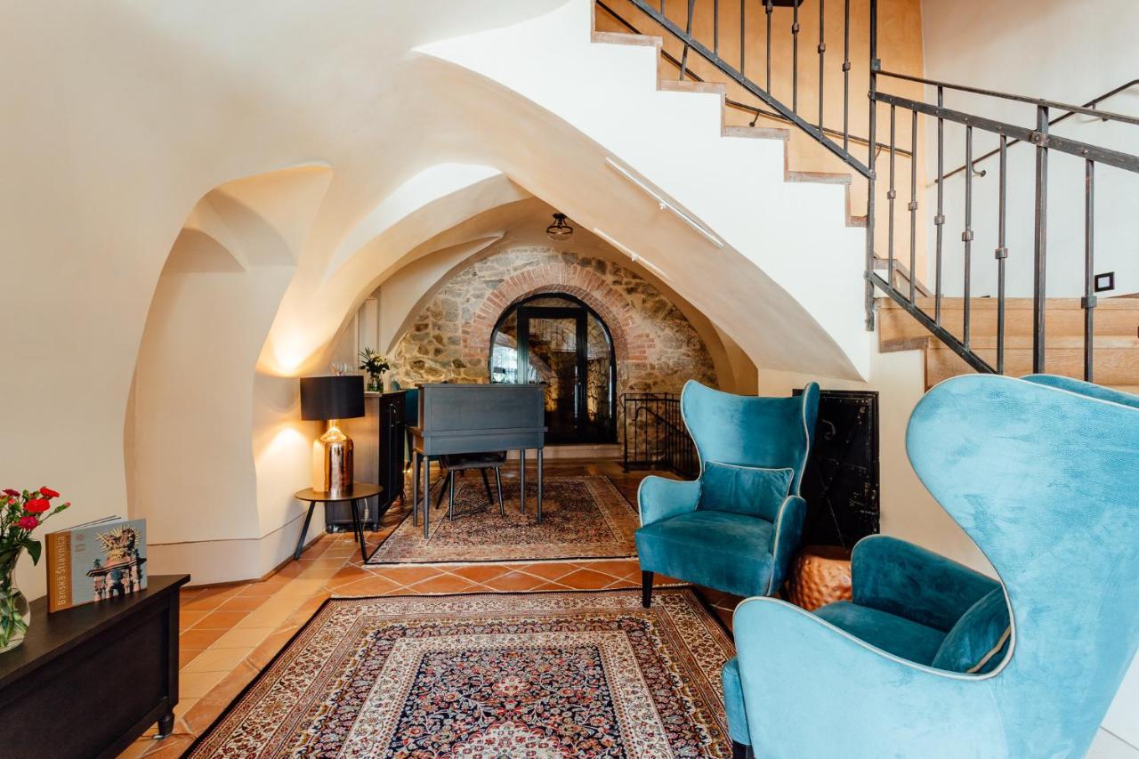 Hotel Glaus Banská Štiavnica Exteriör bild