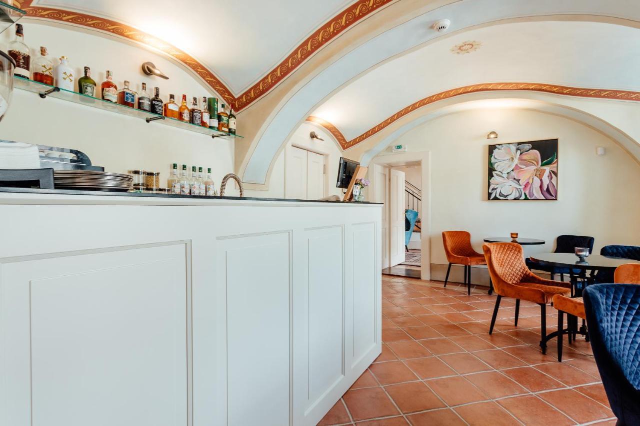 Hotel Glaus Banská Štiavnica Exteriör bild