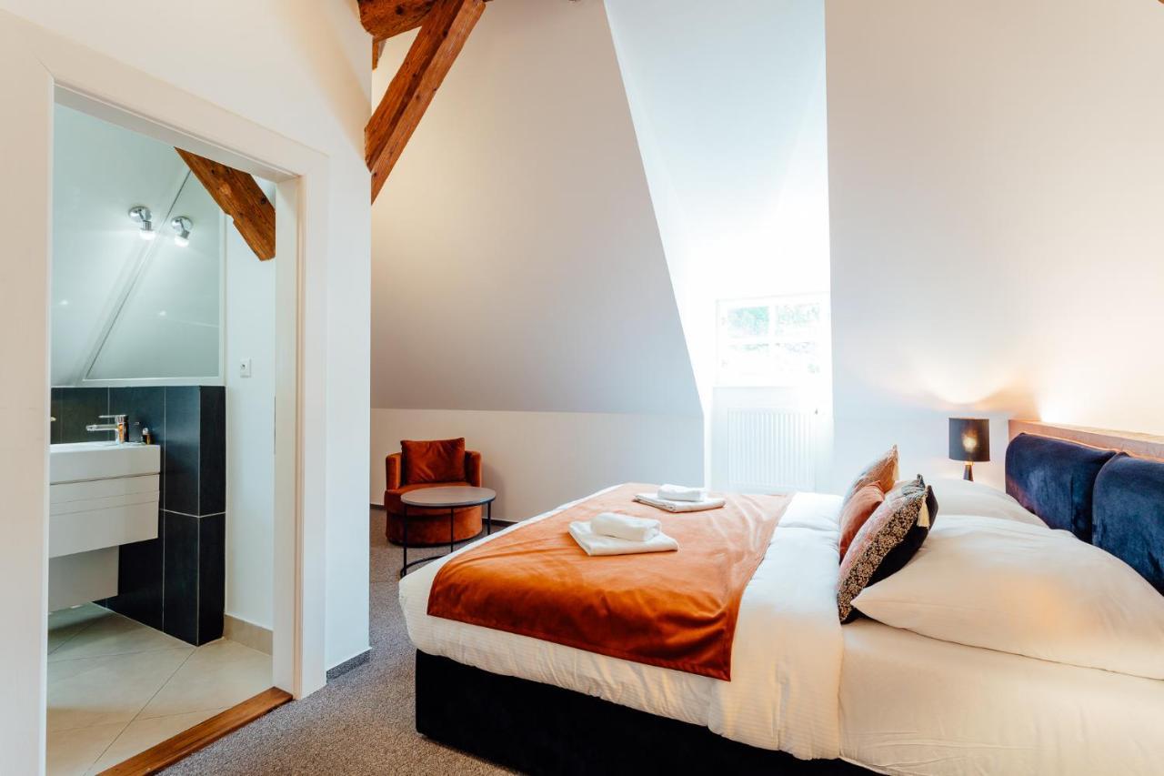 Hotel Glaus Banská Štiavnica Exteriör bild