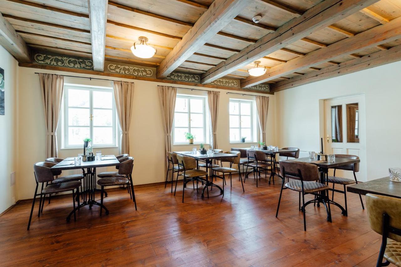 Hotel Glaus Banská Štiavnica Exteriör bild